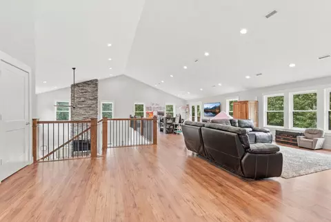Entry Way - 1658 Apache Trl, Pegram, TN 37143 photo 5 of 5