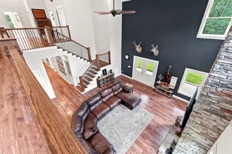 Entry Way - 1658 Apache Trl, Pegram, TN 37143 photo 4 of 5
