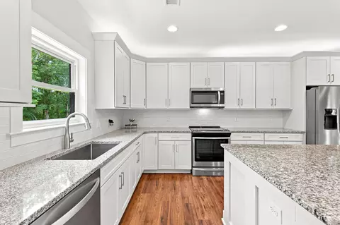 Kitchen - 1658 Apache Trl, Pegram, TN 37143 photo 3 of 4