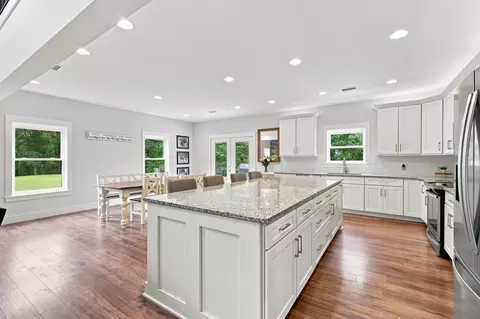 Kitchen - 1658 Apache Trl, Pegram, TN 37143 photo 2 of 4