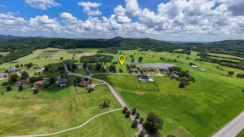 107 Forrest Ct, Shelbyville, TN 37160