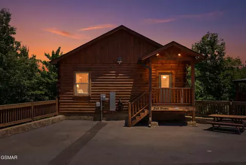 1012 Owls Nest Way, Sevierville, TN 37862