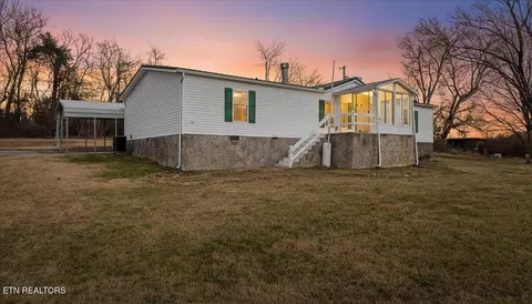 151 Disco Loop Rd, Friendsville, TN 37737