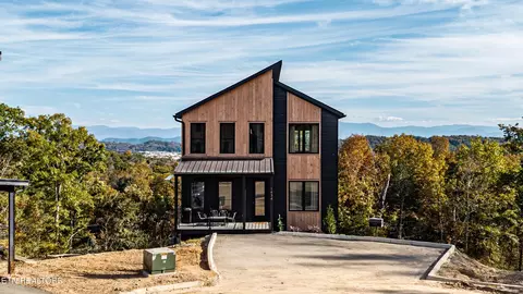 1434 Reedmont Way, Sevierville, TN 37876