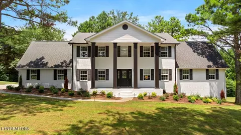 12801 Peach View Dr, Knoxville, TN 37922