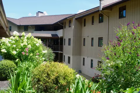 224 Woodland Rd UNIT 103, Gatlinburg, TN 37738