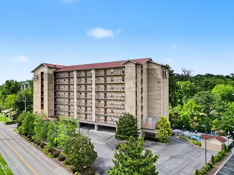 3919 S River Rd UNIT 305, Pigeon Forge, TN 37863
