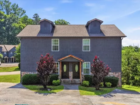 1707 Willow Trace Ct, Sevierville, TN 37862