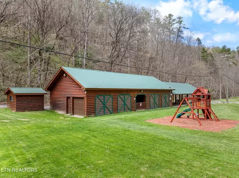 28 Sugar Maple Loop Rd, Sevierville, TN 37862 photo 4