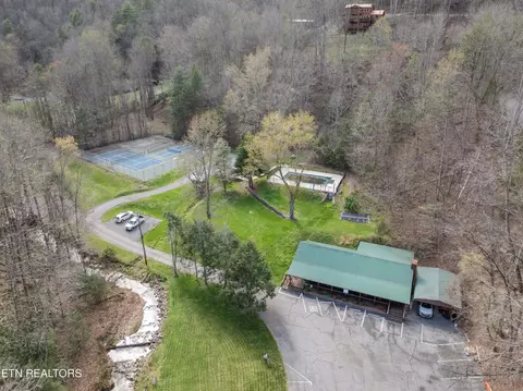 28 Sugar Maple Loop Rd, Sevierville, TN 37862 photo 10