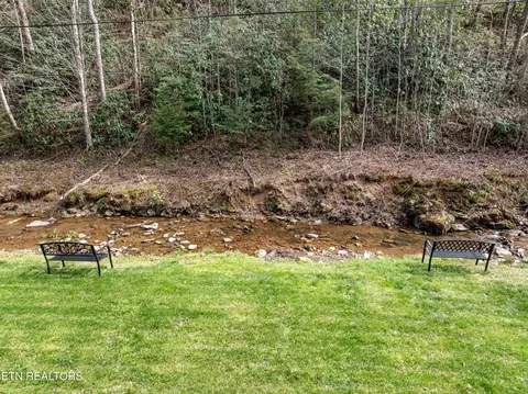 28 Sugar Maple Loop Rd, Sevierville, TN 37862 photo 12