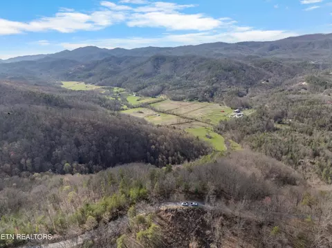 28 Sugar Maple Loop Rd, Sevierville, TN 37862 photo 18