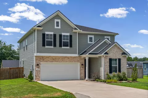 Exterior - 707 Chestnut Bnd, Dickson, TN 37055 photo 7 of 8