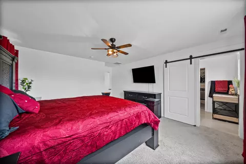 Bedroom - 707 Chestnut Bnd, Dickson, TN 37055 photo 2 of 7
