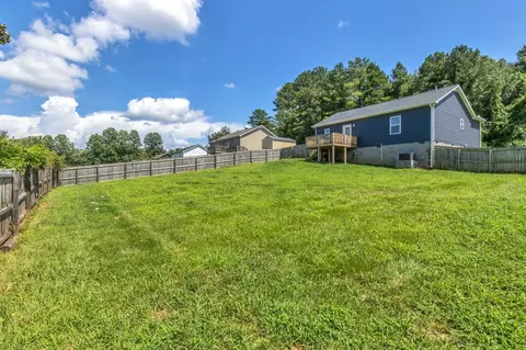 Exterior - 142 Pine Ave, Morrison, TN 37357 photo 9 of 9