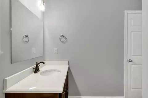 Bath - 142 Pine Ave, Morrison, TN 37357 photo 4 of 4
