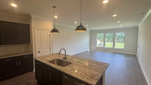 526 W Foxrun, Springfield, TN 37172 photo 3