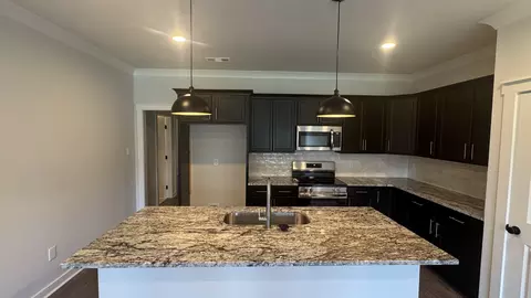 526 W Foxrun, Springfield, TN 37172 photo 4