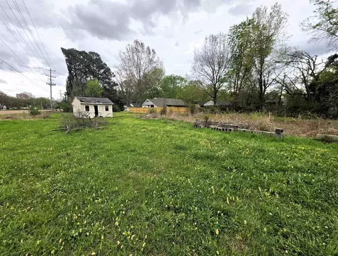 6763 Navy Rd, Millington, TN 38053