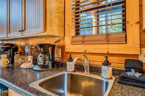Kitchen - 2924 Pine Haven Dr, Sevierville, TN 37862 photo 2 of 2