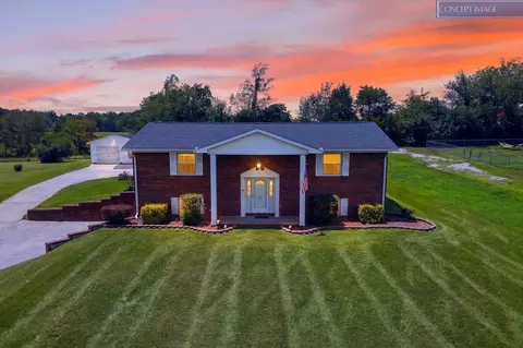 225 Westgate Dr, Baxter, TN 38544 photo 4