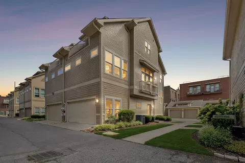 395 Monroe St, Nashville, TN 37208