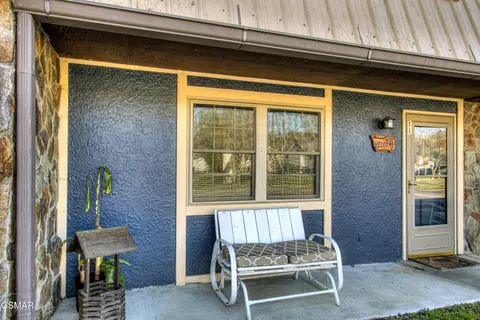 625 S Asbury Dr #11, Pigeon Forge, TN 37863