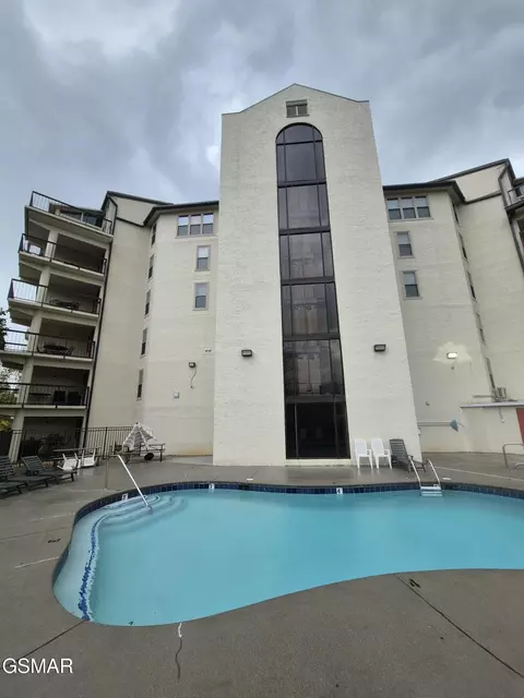 102 Baskins Creek Byp UNIT 108, Gatlinburg, TN 37738