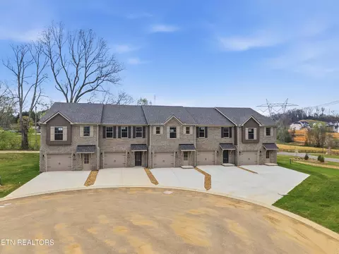 8996 Keenberg Ln, Knoxville, TN 37931