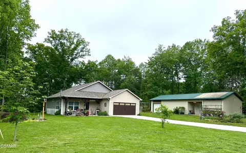 1923 Big Chiefs Skyview Dr, Sevierville, TN 37876
