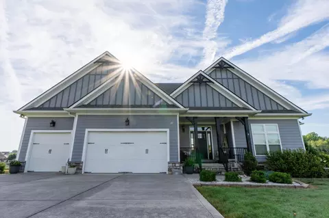 1230 Rippling Waters Cir, Sevierville, TN 37876