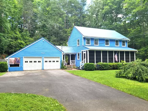 706 Skyline Dr, Gatlinburg, TN 37738