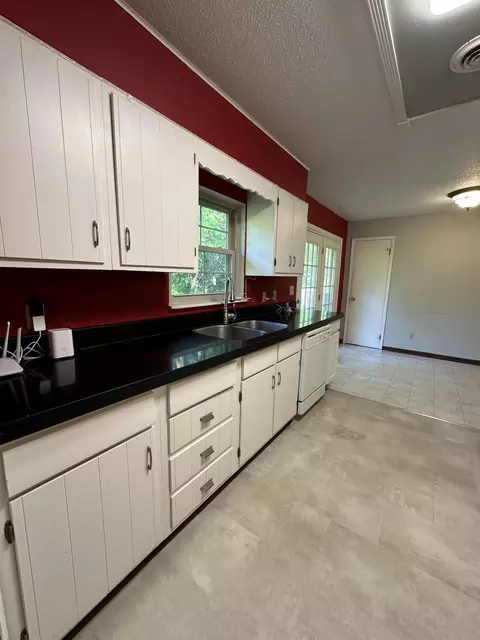 125 E Loop Rd, Sevierville, TN 37862 photo 9