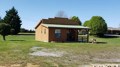 339 Thomas Loop Rd, Sevierville, TN 37876 photo 2