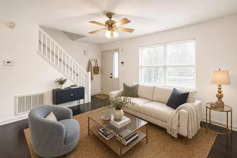 8217 Coley Davis Rd, Nashville, TN 37221