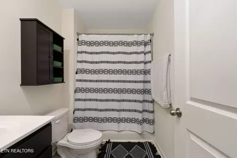 921 Erica Dr, Talbott, TN 37877 photo 6