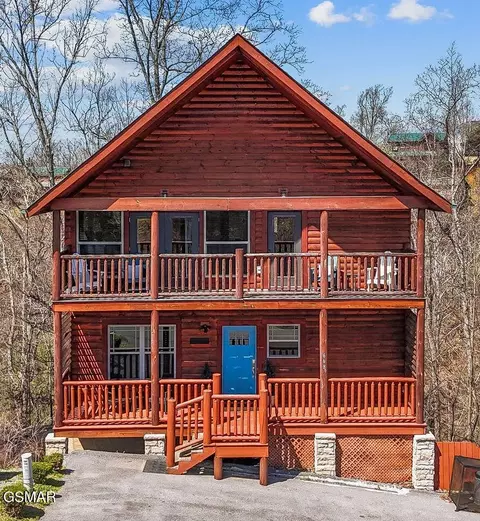 668 Stockton Dr, Sevierville, TN 37876