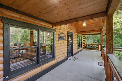 Exterior - 3547 Sugar Maple Loop Rd, Sevierville, TN 37862 photo 6 of 9