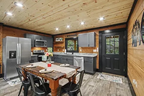 Kitchen - 3547 Sugar Maple Loop Rd, Sevierville, TN 37862 photo 1 of 3