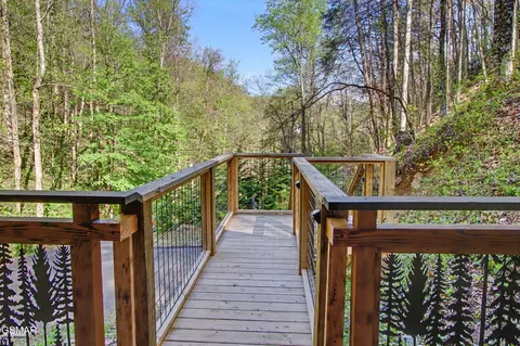 Exterior - 3547 Sugar Maple Loop Rd, Sevierville, TN 37862 photo 5 of 9