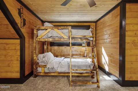 Bedroom - 3547 Sugar Maple Loop Rd, Sevierville, TN 37862 photo 4 of 6