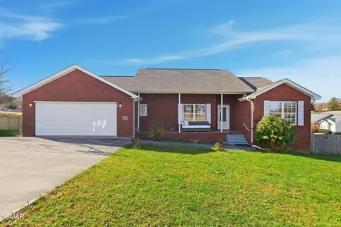 1660 Turtle Dove Trl, Sevierville, TN 37862
