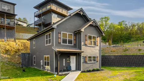 1654 Veterans Blvd, Sevierville, TN 37862