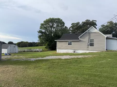 Exterior - 1203 E Main St, Decherd, TN 37324 photo 3 of 4