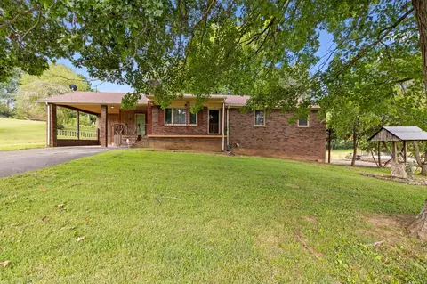 148 Maple St, Gordonsville, TN 38563