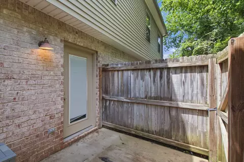Exterior - 2506 E Main St #E2, Murfreesboro, TN 37127 photo 2 of 2
