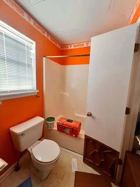 Bath - 3305 Dockside Dr, Hermitage, TN 37076 photo 2 of 3
