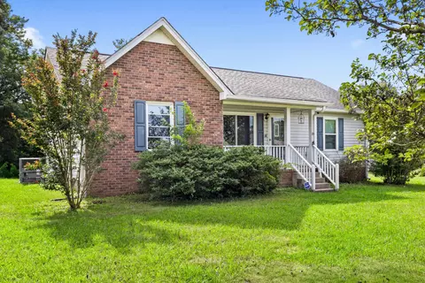 514 W Market St, Portland, TN 37148
