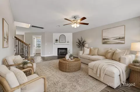 1061 Whitney Dr, Clarksville, TN 37042