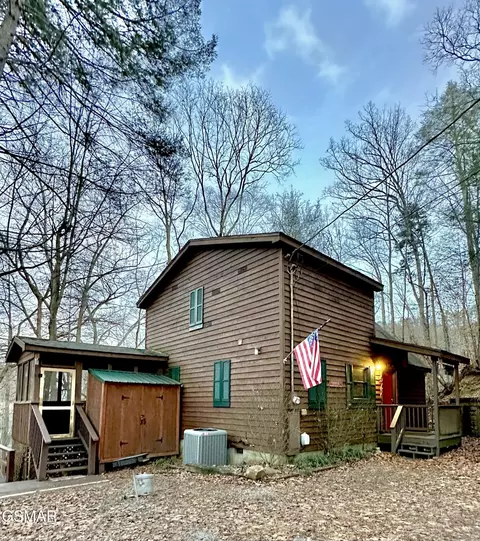 2120 Jeans Way, Sevierville, TN 37876
